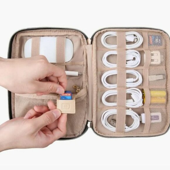 Bagsmart Athena Practical & Portable Electronic Organizer - Picture 10 of 10